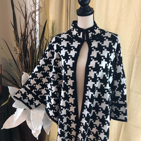 Kasper Sweaters - Kasper Poncho Sweater Size L